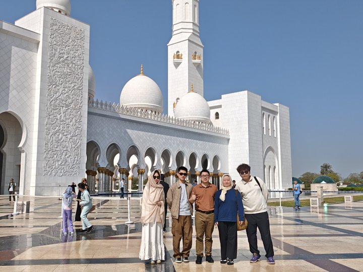 A Haorun Medical Dubaiba utazik, hogy felfedezze a helyi kultúrát és piaci lehetőségeket